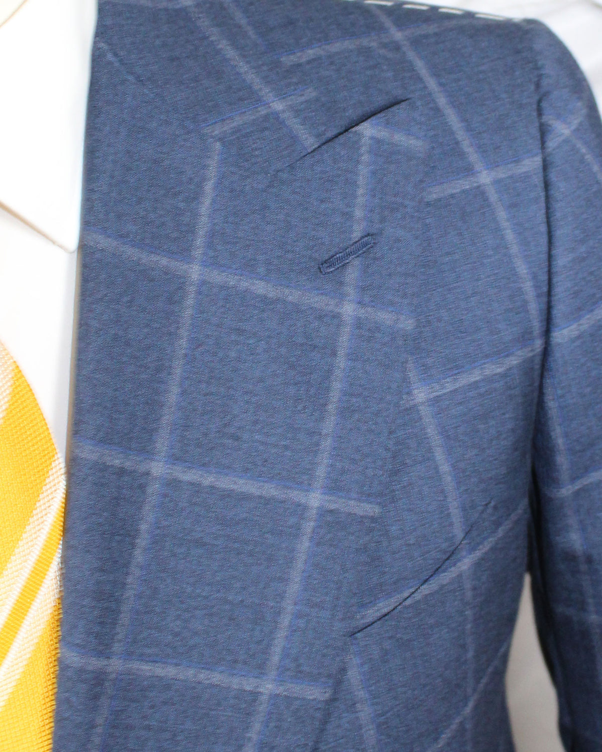 Cesare Attolini Suit Dark Blue Windowpane Double Breasted Peak Lapel EU 52/ US42