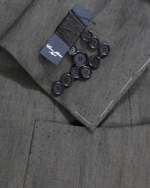 Buttons Suit