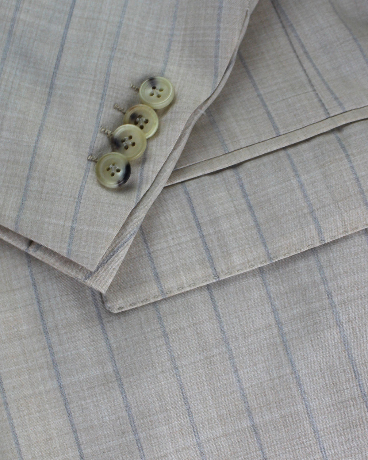 Luigi Borrelli Suit Beige Stripes Wool Silk EU 52 / US 42 L
