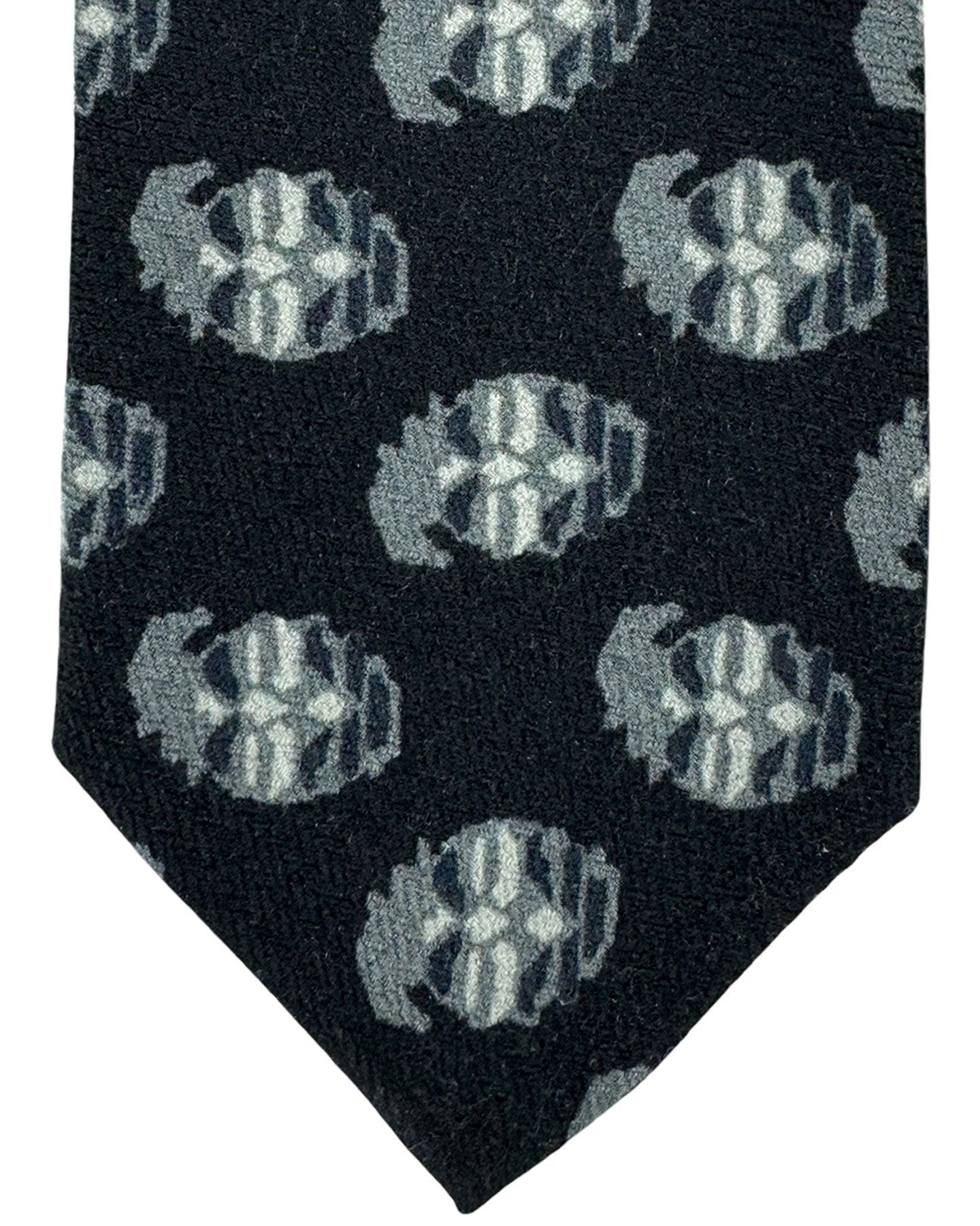 Isaia Sevenfold Tie Black Gray Pineapple - Wool Necktie