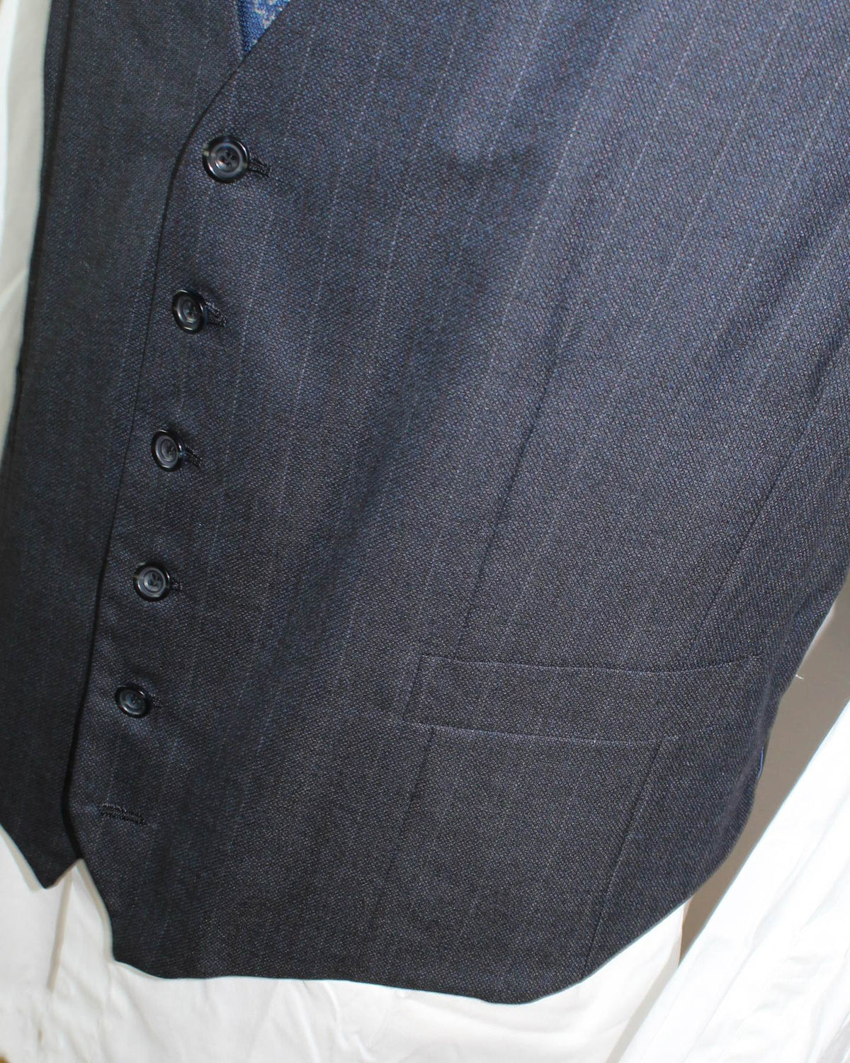 Kiton Suit Gray Stripes 3 Piece 14 Micron Wool Men Suit EU 56 / US 44 L