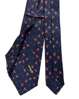 Tie
