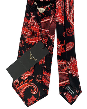 Vitaliano Pancaldi Pleated Silk Tie maroon & Black Paisley