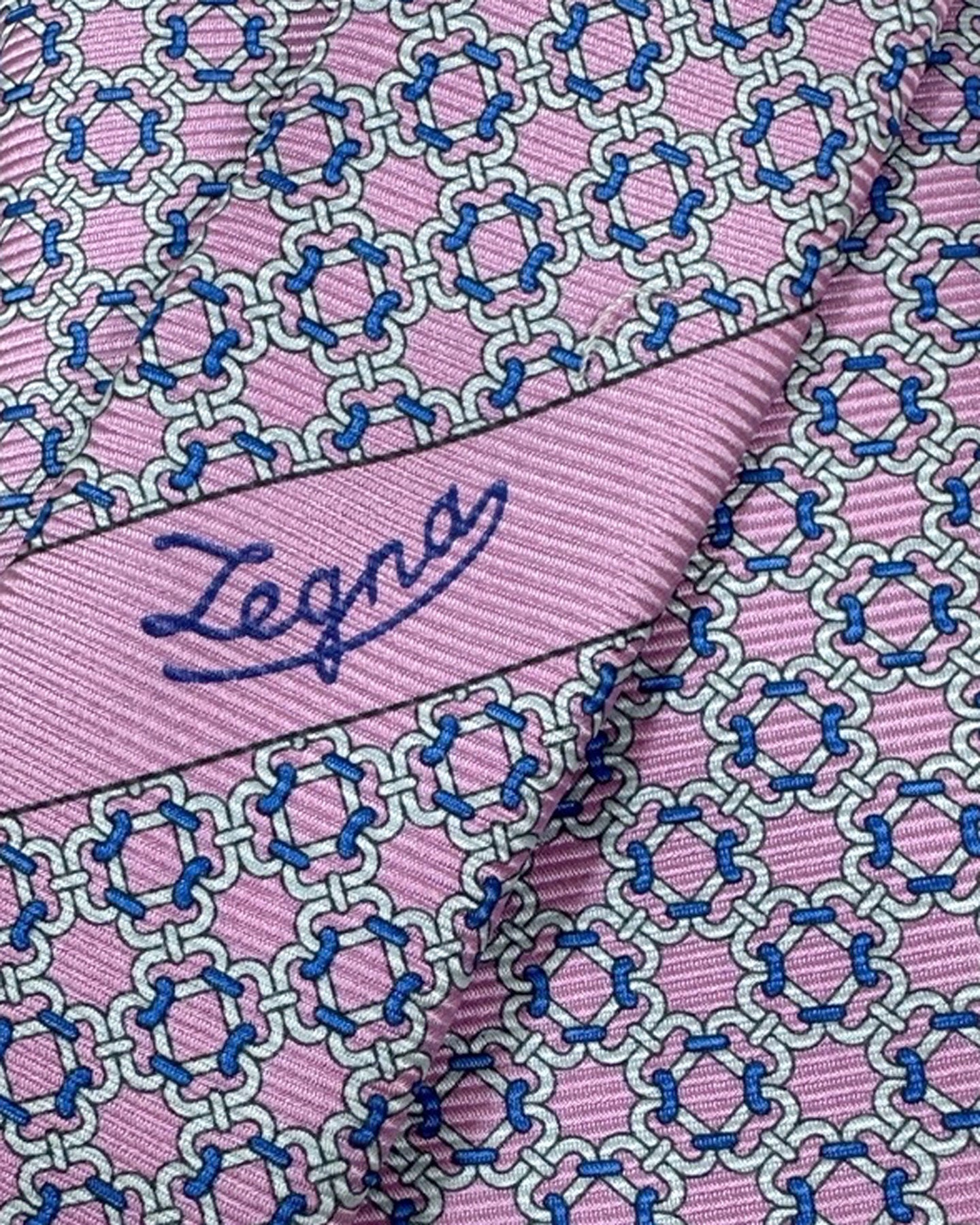 Ermenegildo Zegna Silk Tie Pink Blue Chain Link Design