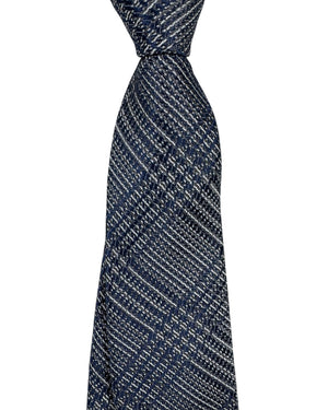 Silk tie