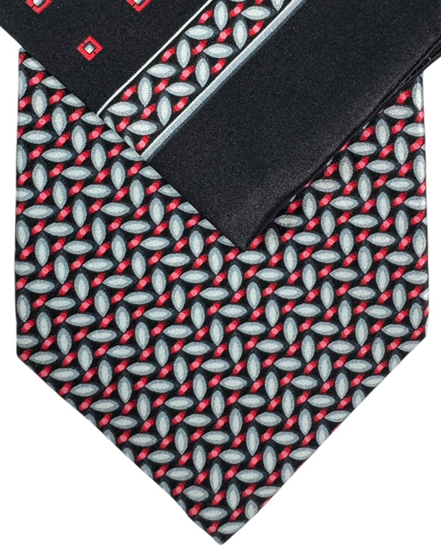 Zilli Silk Tie & Matching Pocket Square Set Black And Red Leaf Lattice